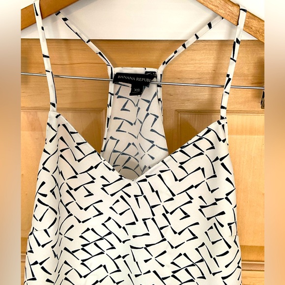 BR tank top, size XS, EUC - Picture 2 of 5